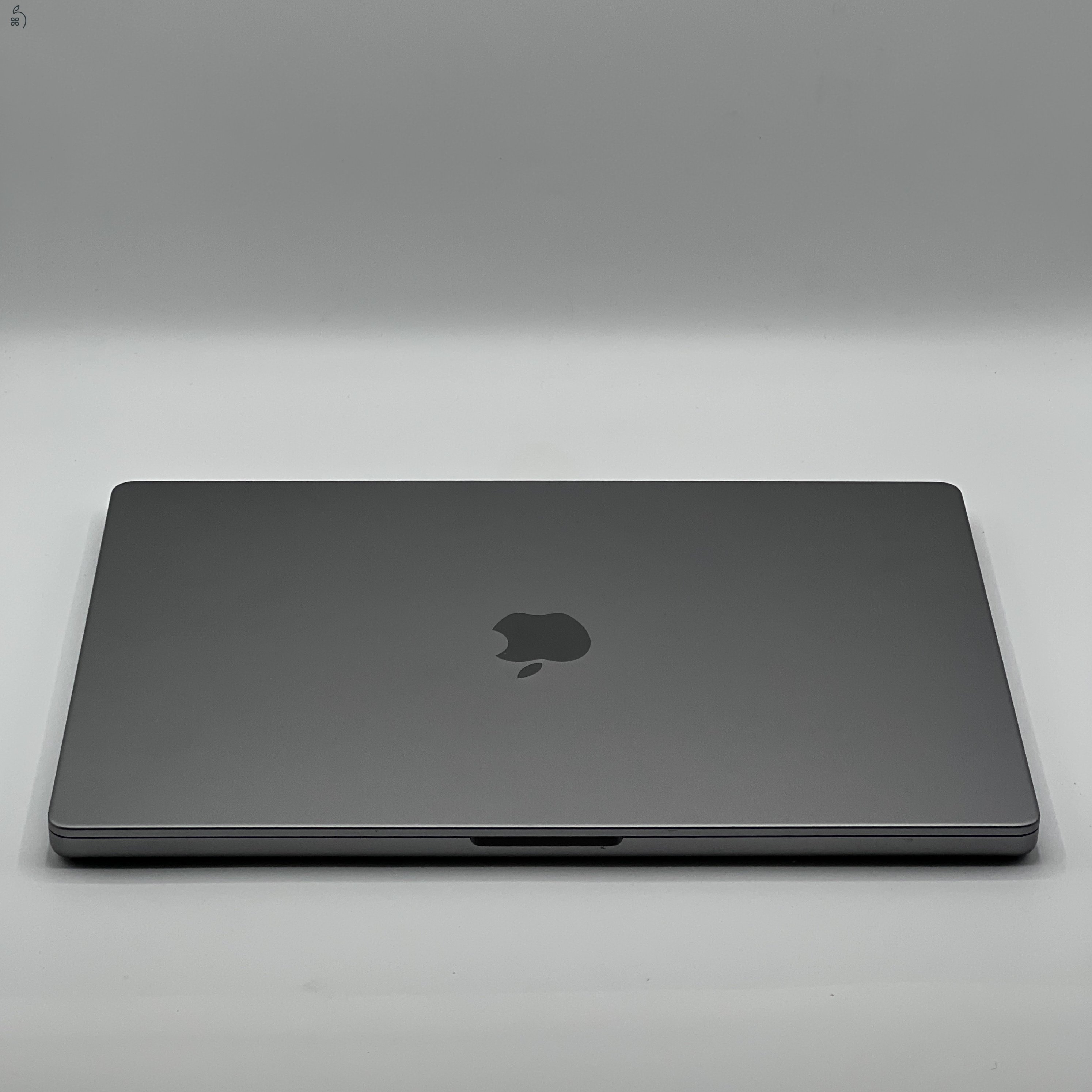 MacBook Pro 16″ 2021, M1 Max 10 Cores, 32 GB RAM, 24 core GPU, 2TB SSD 27% Áfás