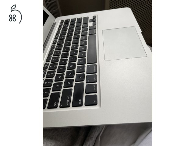 Apple Macbook Air early 2015 i7 (A1466)
