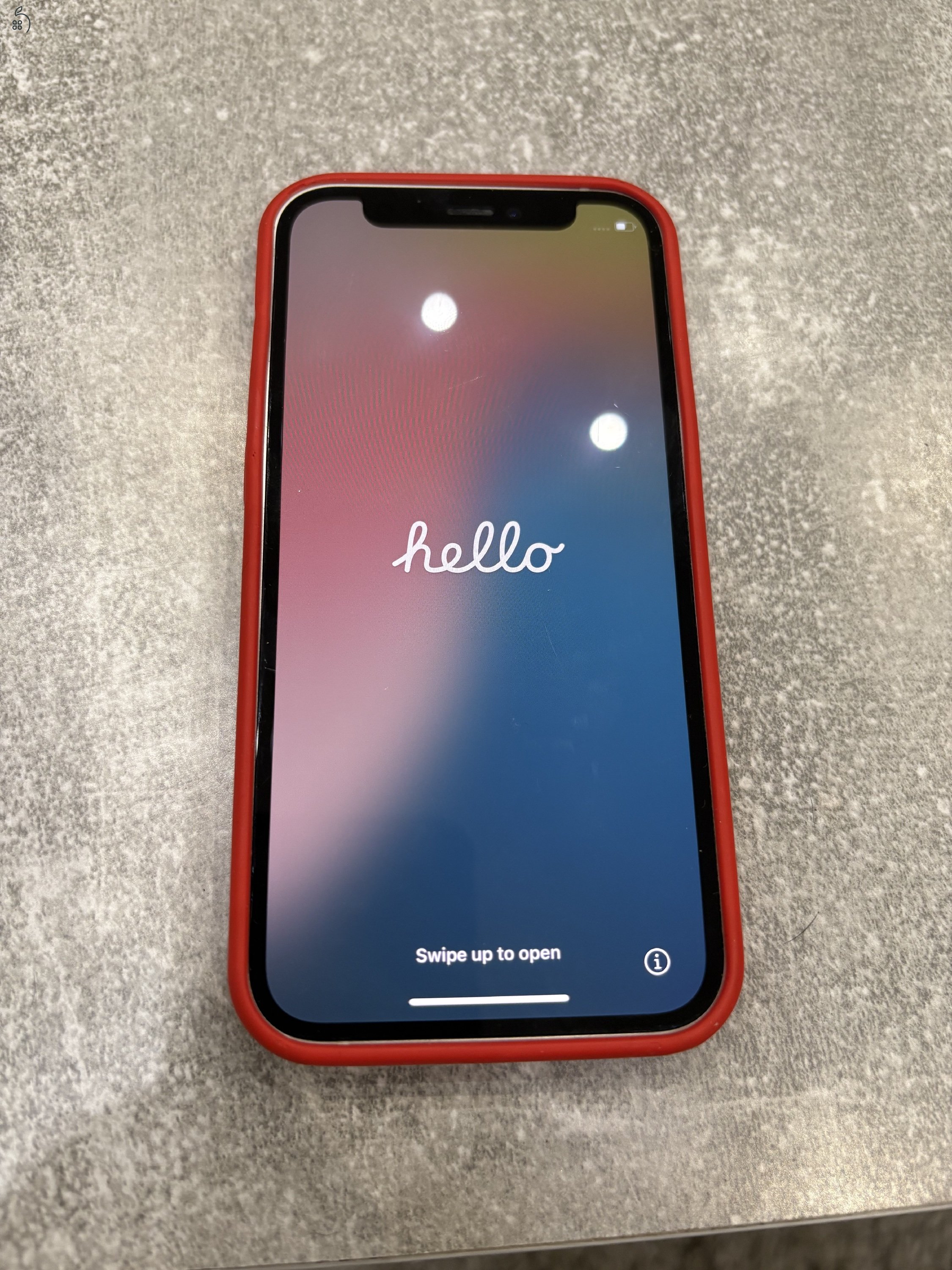 Eladó Iphone 12 mini dobozzal, töltővel