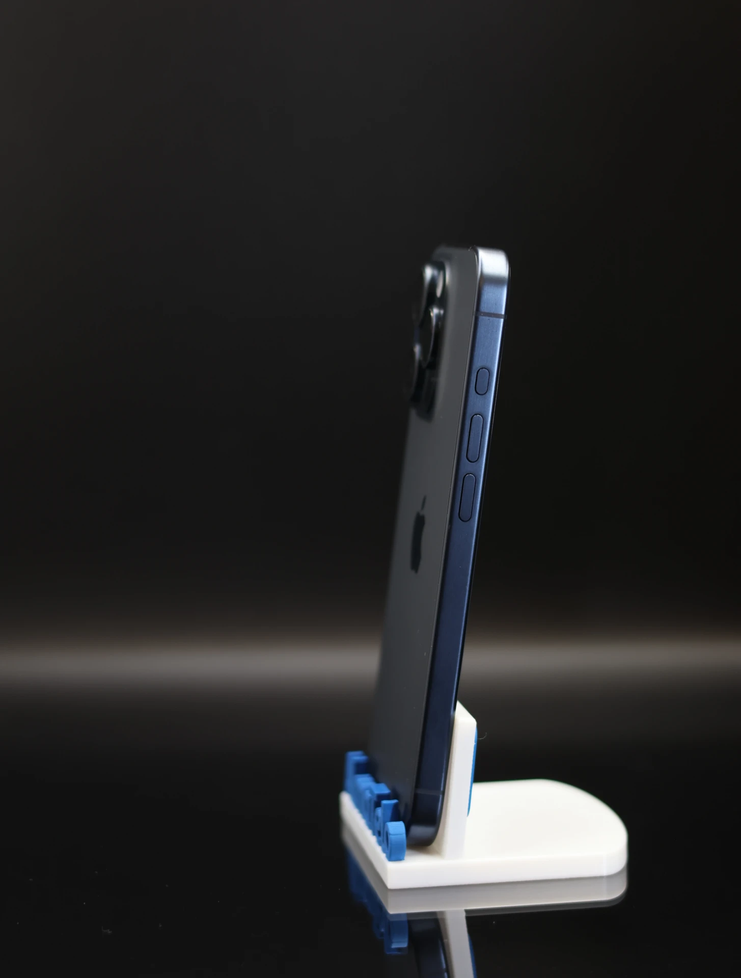 Apple iPhone 15 Pro eSIM 256 GB Blue Titanium 100% akku - 12 HÓ GARANCIA