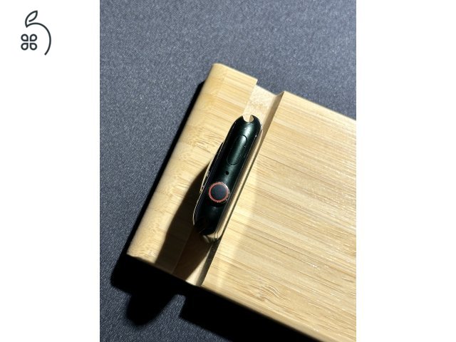 Apple Watch Series 7 Sötétzöld | Cellular | 45 mm