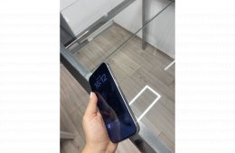  iPhone 15 Pro (1 TB, fehér titán, kártyafüggetlen)