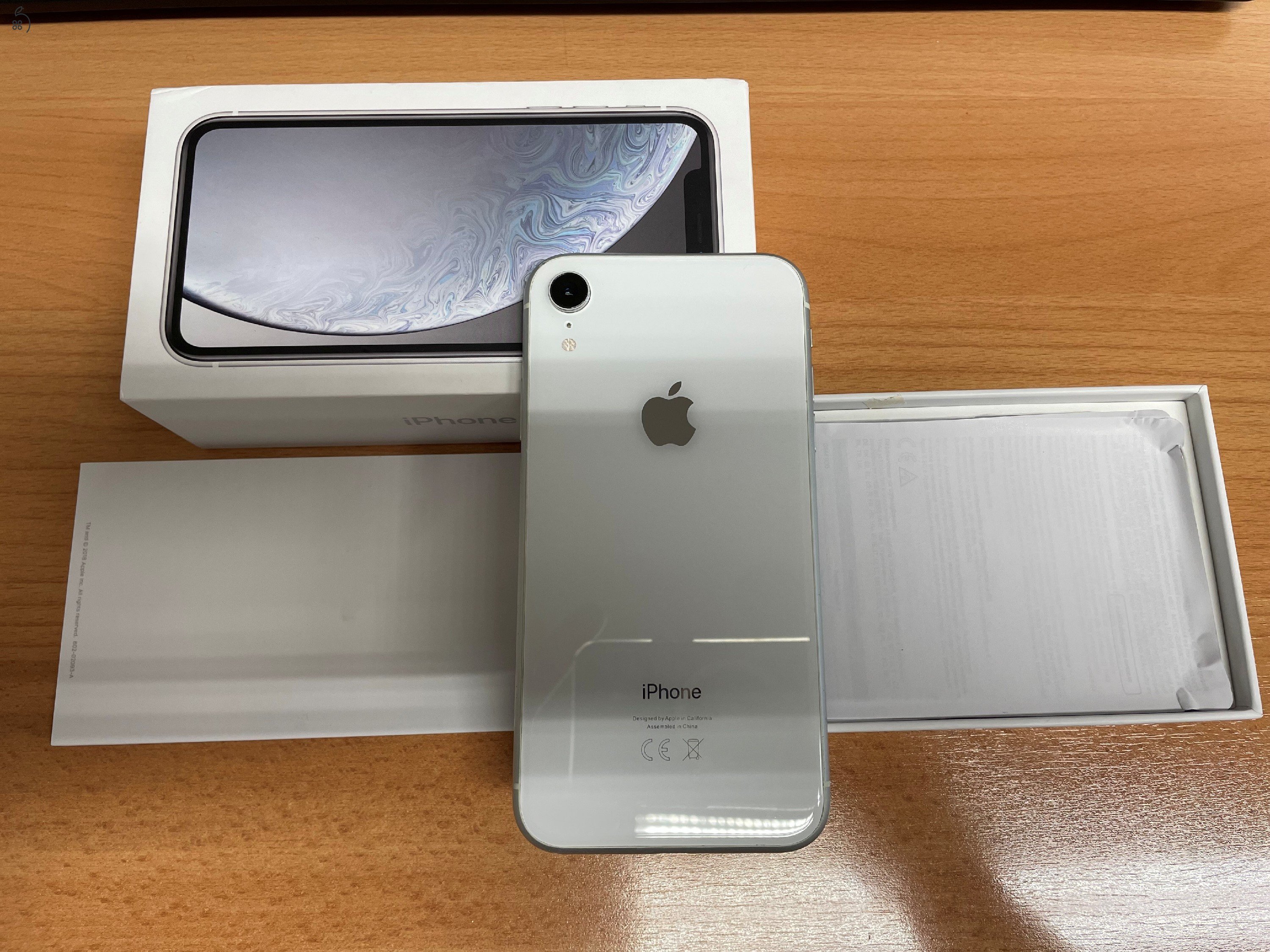 Felújított, hibátlan iPhone XR 64GB White eladó!