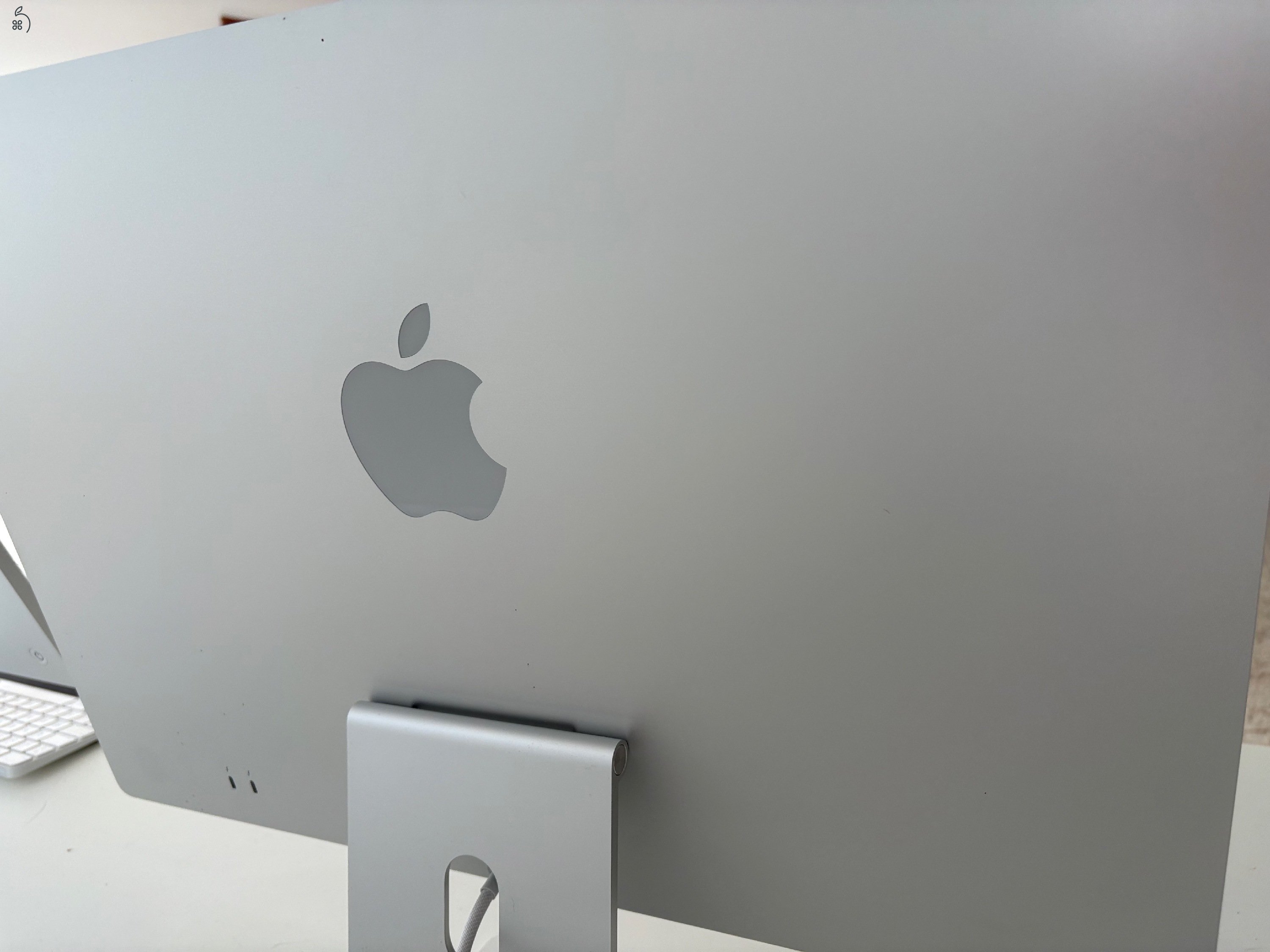 iMac 24