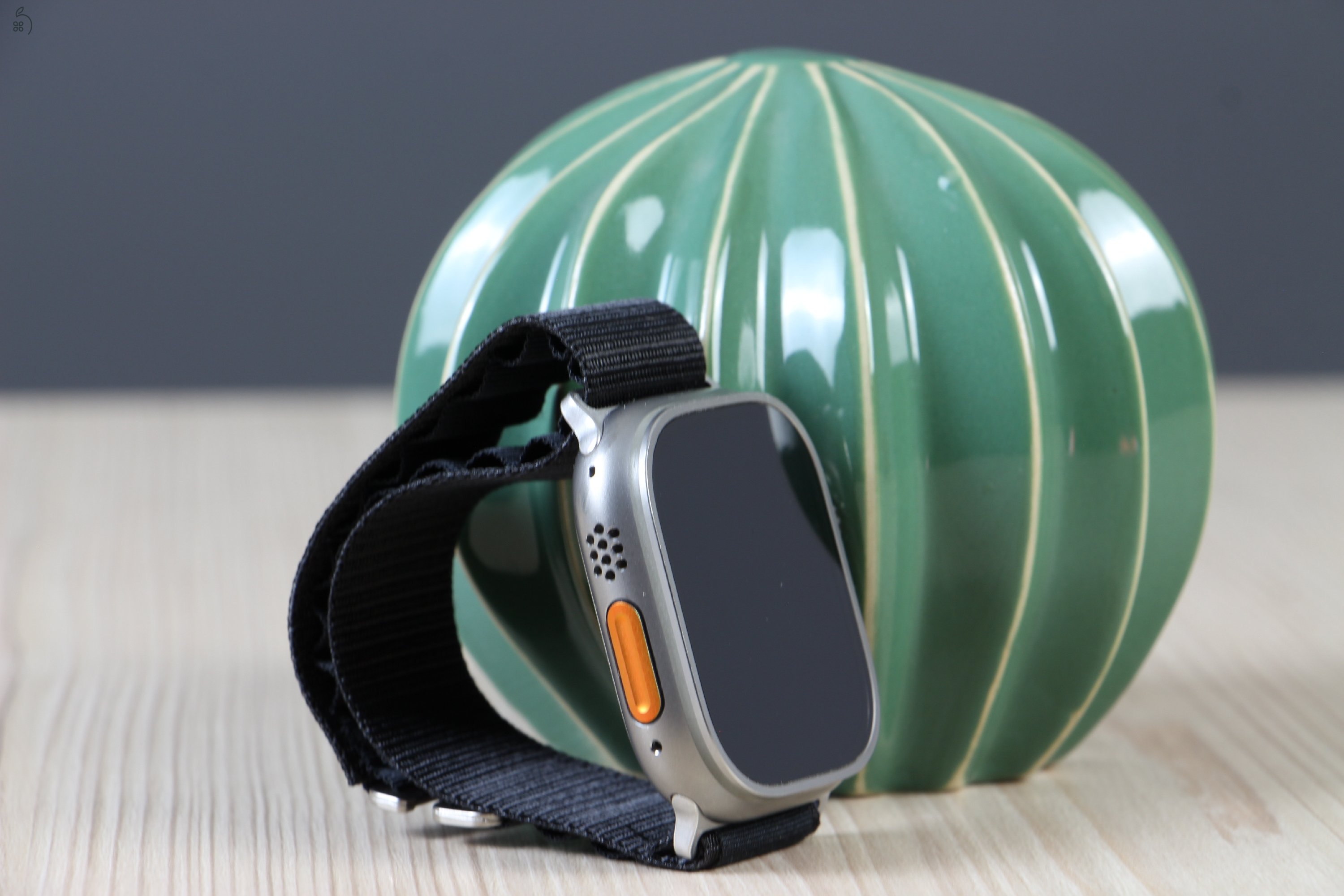 Apple Watch Ultra 2 Natural Titanium A+ US-7440