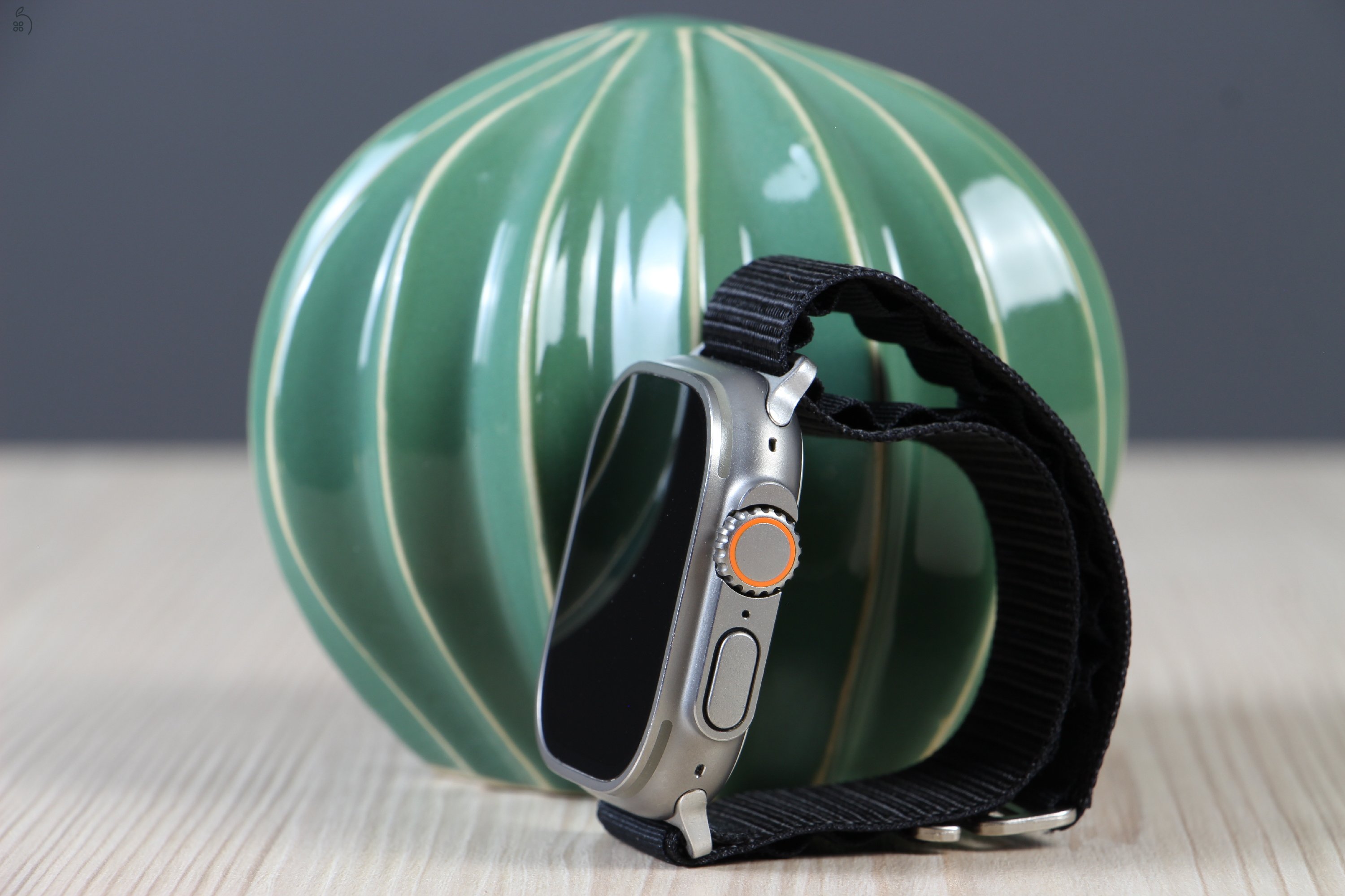 Apple Watch Ultra 2 Natural Titanium A+ US-7440