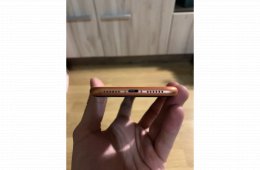 iPhone XR 64GB Független 100% akksi