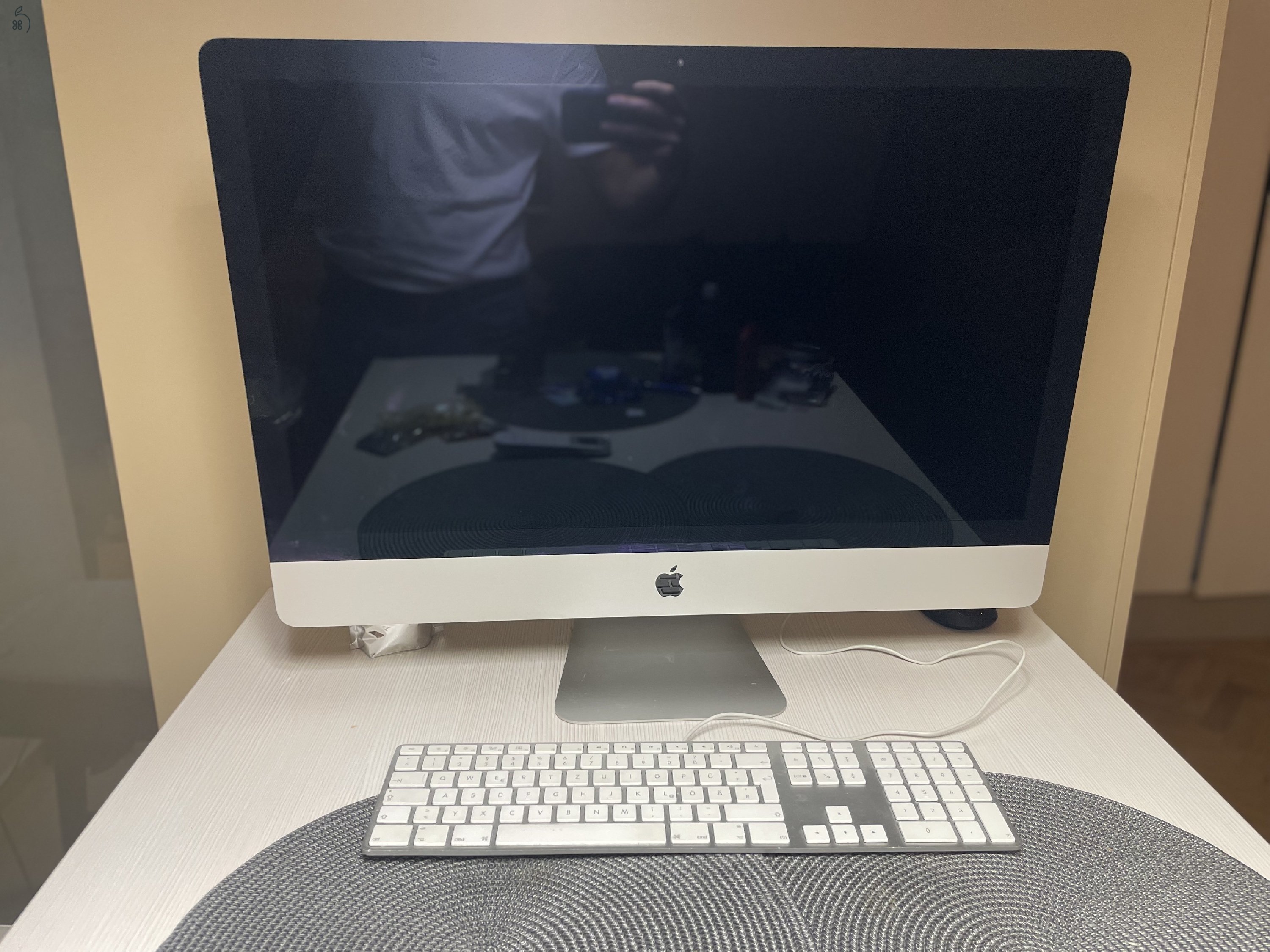 2013 Late iMac - 1TB; 24GB RAM; 2GB GTX; i5 core 4