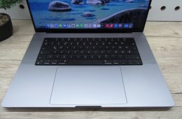Apple MacBook Pro 16” (2023, M2 Pro) – Liquid Retina XDR + ProMotion 120 Hz, akár 21 óra – 32 GB RAM – 500 GB SSD – Használt, karcmentes – 68 ciklus / 94% akku – 3 hónap garancia
