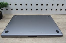 Apple MacBook Pro 16” (2023, M2 Pro) – Liquid Retina XDR + ProMotion 120 Hz, akár 21 óra – 32 GB RAM – 500 GB SSD – Használt, karcmentes – 68 ciklus / 94% akku – 3 hónap garancia
