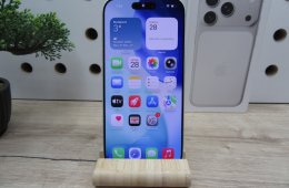 Apple iPhone 17 Pro – Silver – ProMotion 120 Hz, titán dizájn, USB-C – 256 GB – Használt, karcmentes – 100% akku / 0 ciklus – Apple garancia 2026. 11. 27-ig