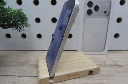 Apple iPhone 17 Pro – Silver – ProMotion 120 Hz, titán dizájn, USB-C – 256 GB – Használt, karcmentes – 100% akku / 0 ciklus – Apple garancia 2026. 11. 27-ig