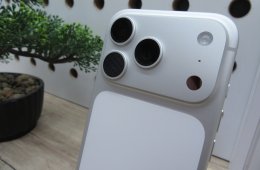 Apple iPhone 17 Pro – Silver – ProMotion 120 Hz, titán dizájn, USB-C – 256 GB – Használt, karcmentes – 100% akku / 0 ciklus – Apple garancia 2026. 11. 27-ig