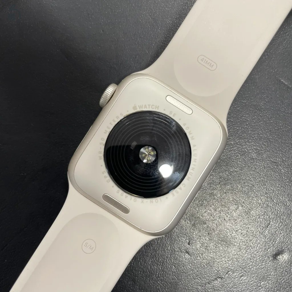 MacSzerez.com - Apple Watch SE 2022 / 40mm / Starlight alu / GPS + Cellular / garancia!