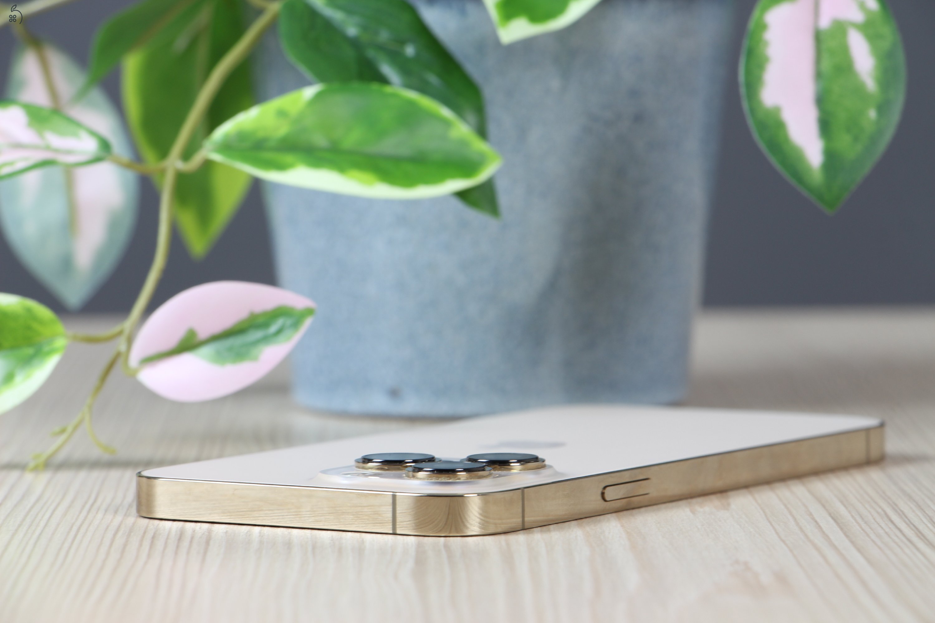 Apple iPhone 13 Pro Max 128GB Gold B US-7424