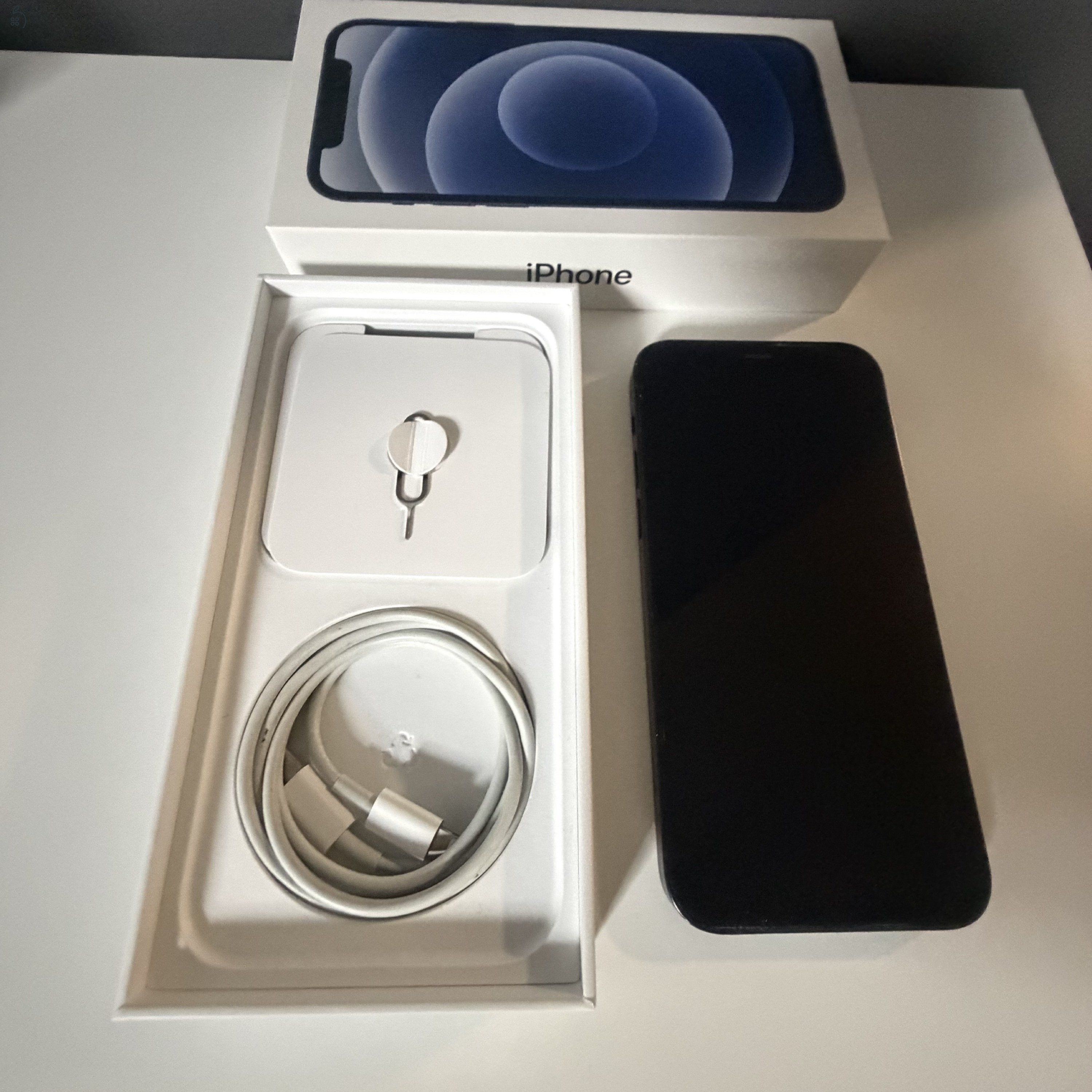 iPhone 12 128GB fekete , független, hibátlan, karcmentes