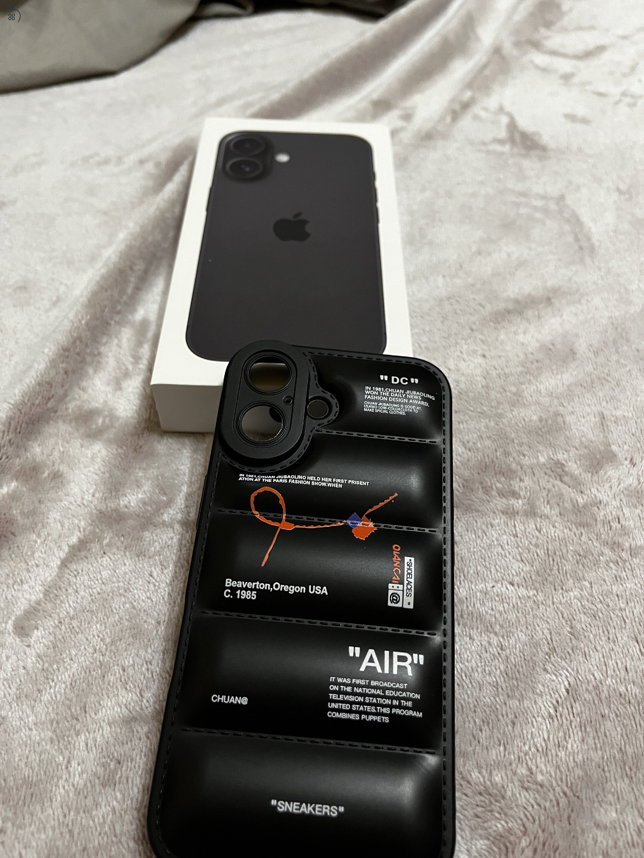 iPhone 16 fekete Független