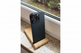 Újszerű Iphone  15 pro 128gb független (1 év gari)