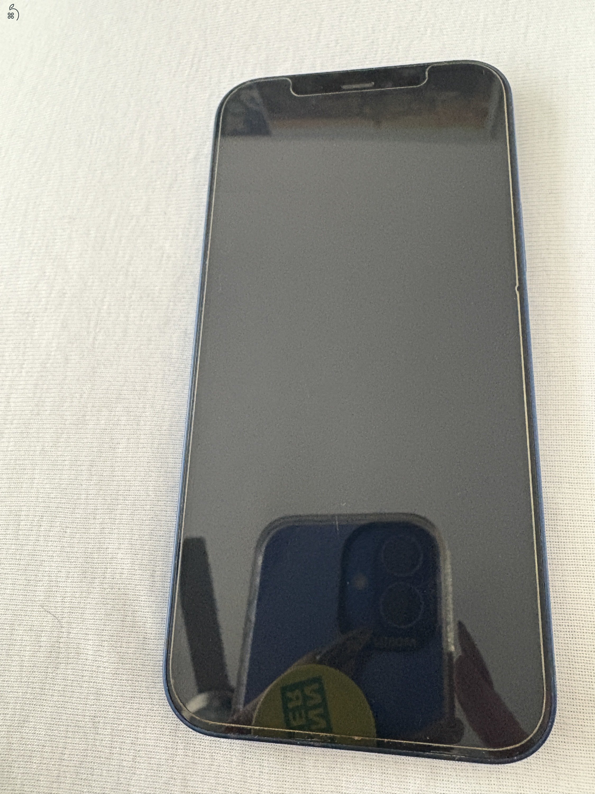 Eladó iPhone 12 64 GB jó állapotban 