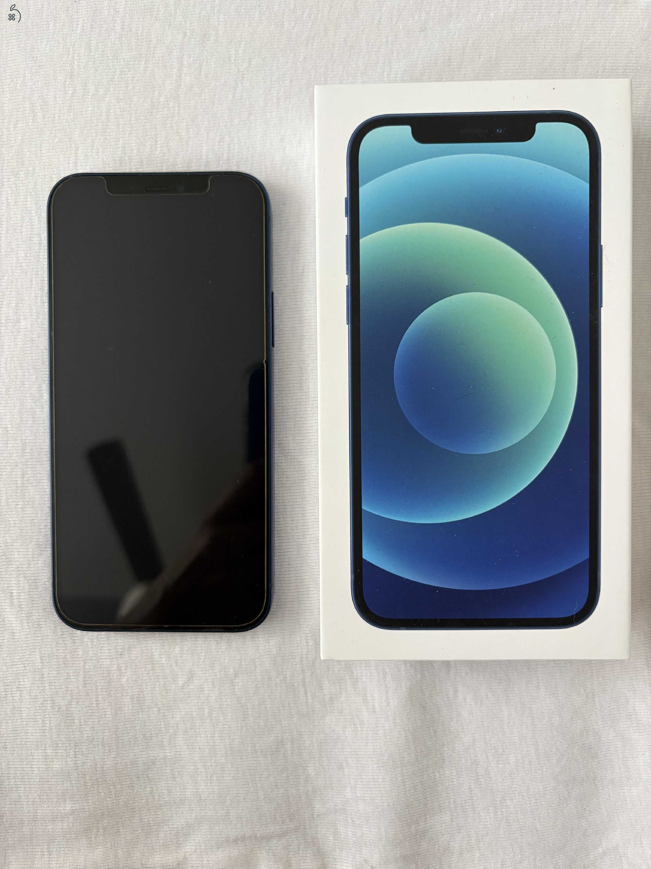 Eladó iPhone 12 64 GB jó állapotban 