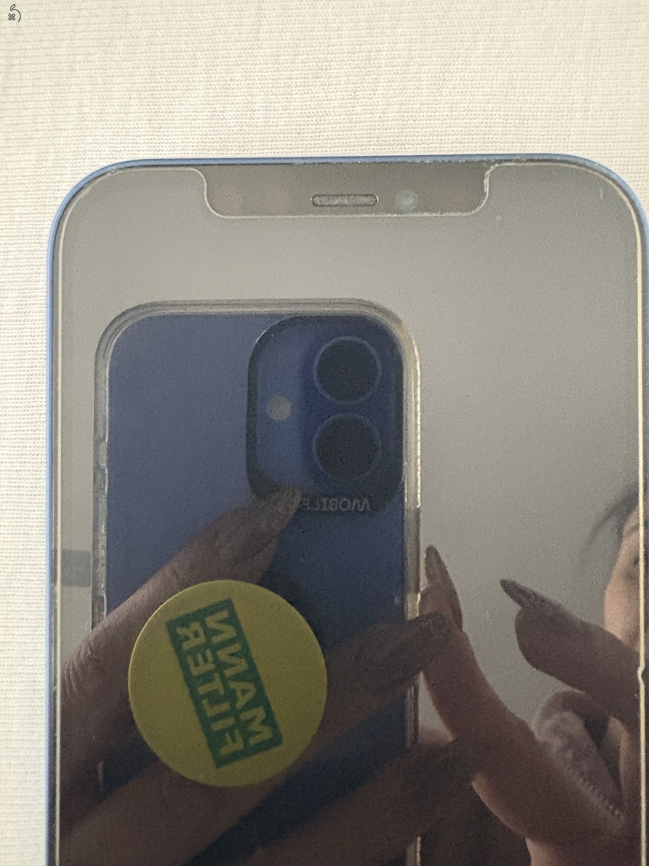 Eladó iPhone 12 64 GB jó állapotban 