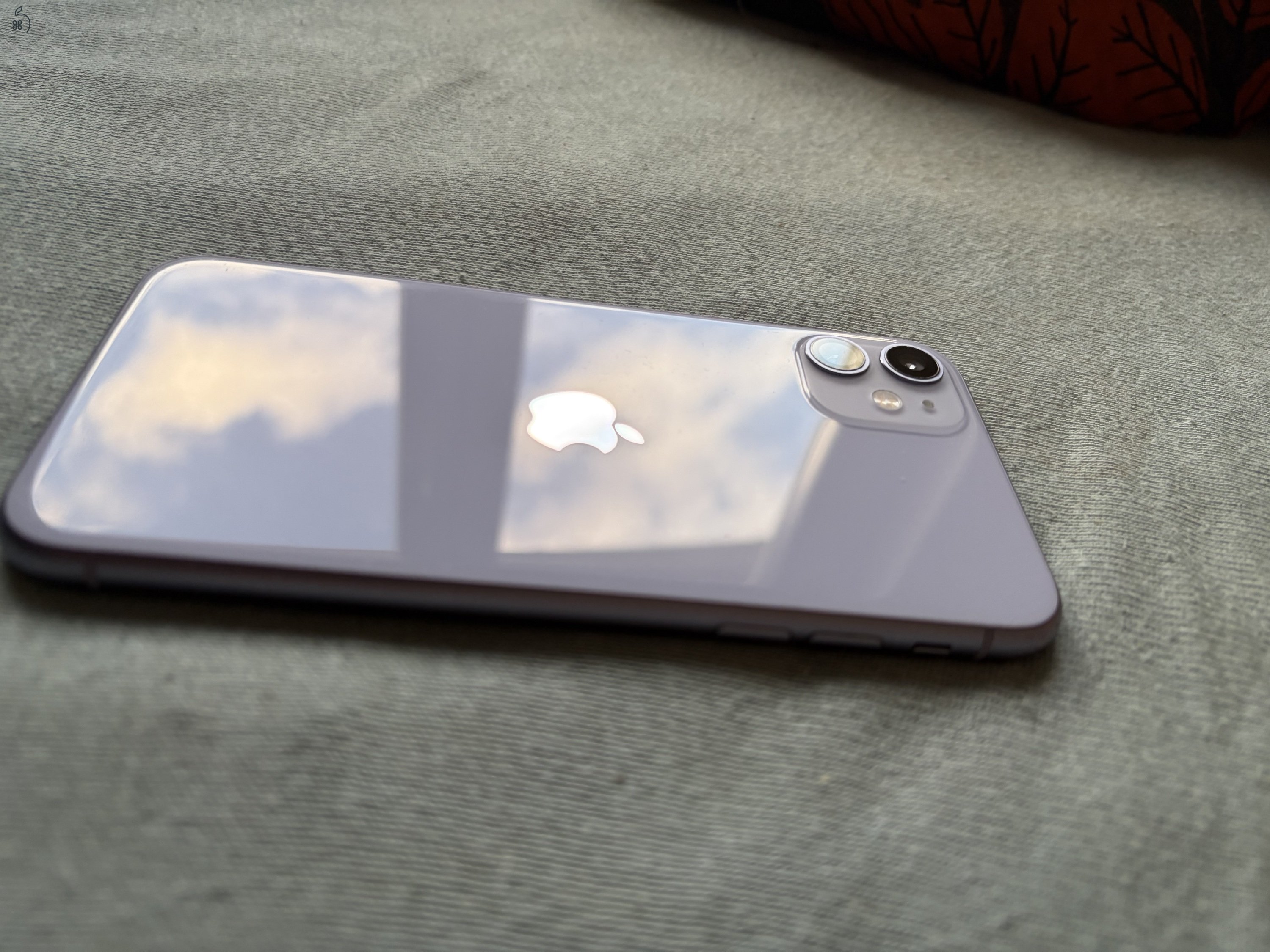 Eladó iphone 11 független