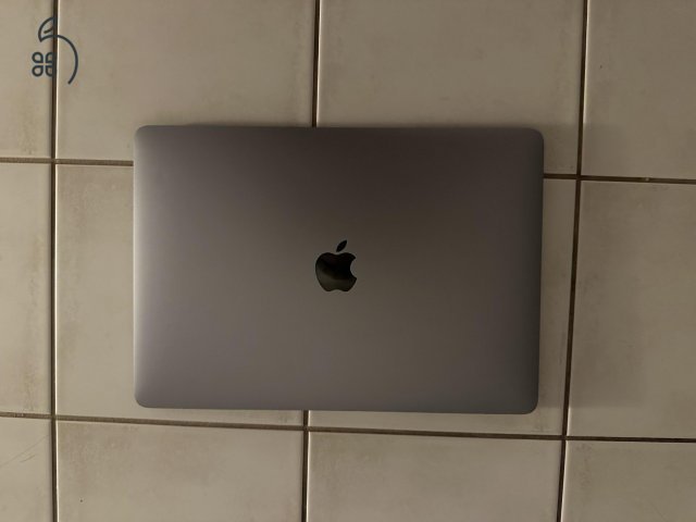 Kitűnő állapotú MacBook Air M1 (2020) 8gb