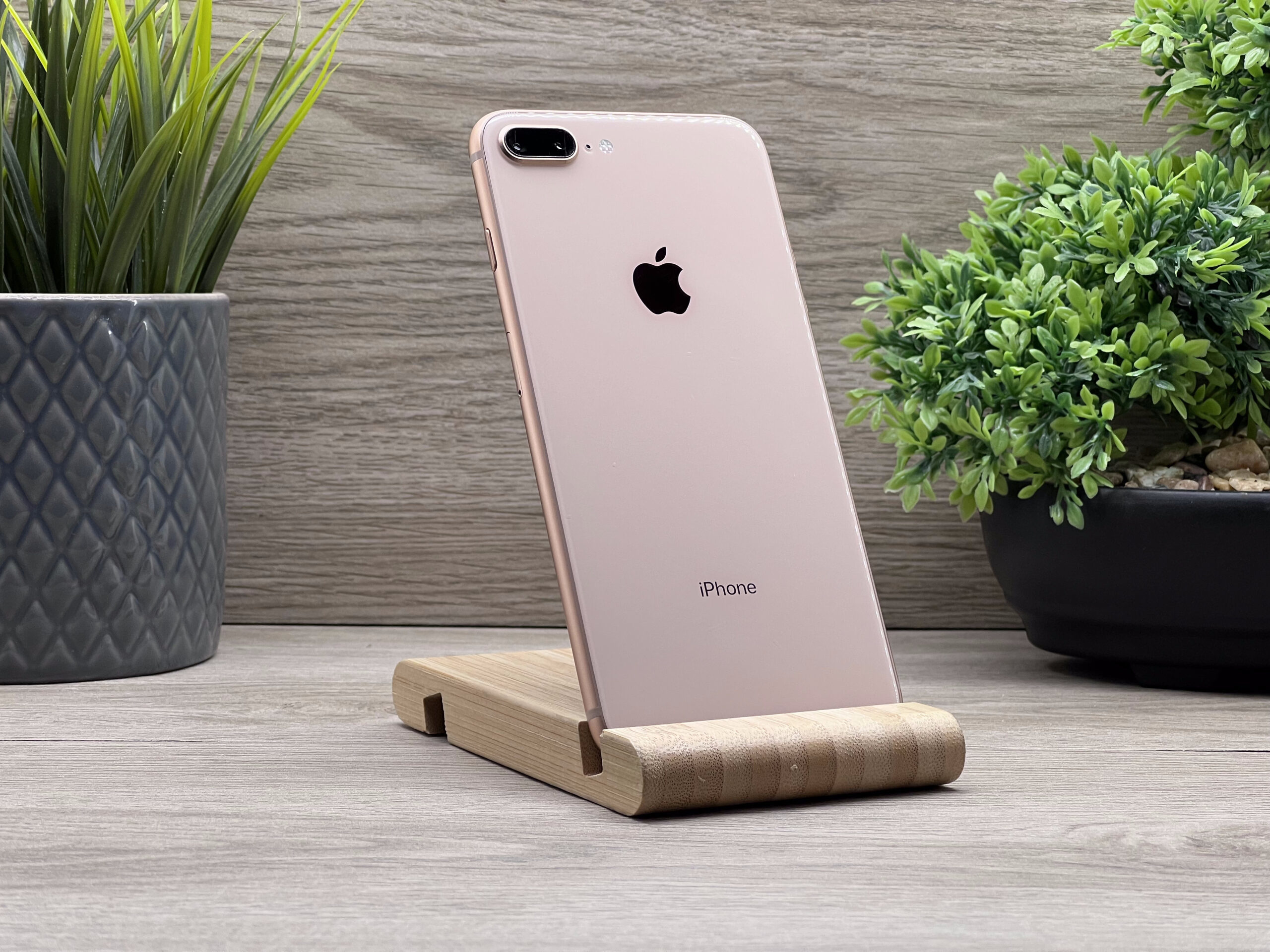 iPhone 8 Gold 64GB 2 ÉV Garanciával Számlával 100% Akku