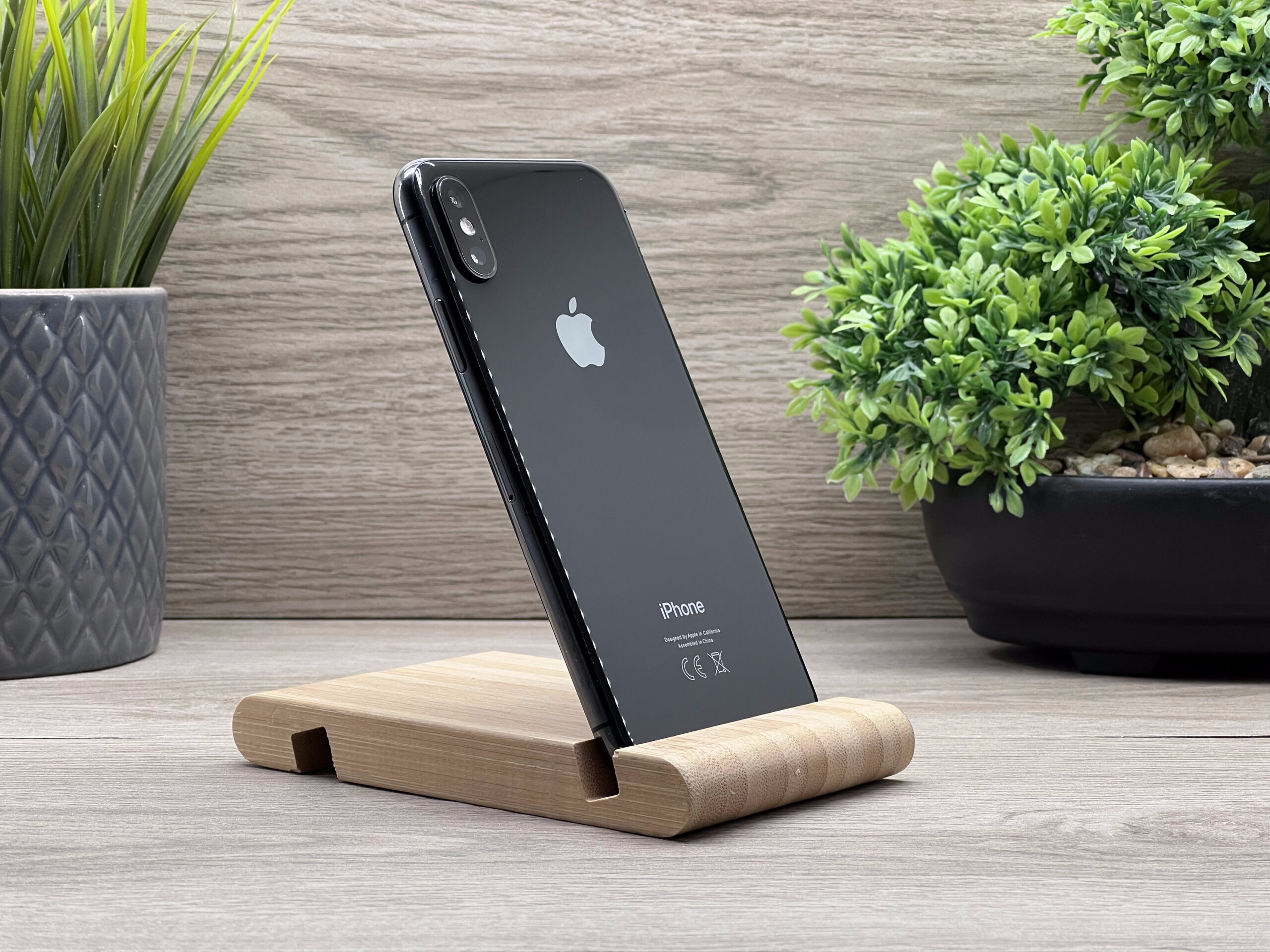 iPhone XS Space Gray 64GB 2 ÉV Garanciával Számlával 100% Akku