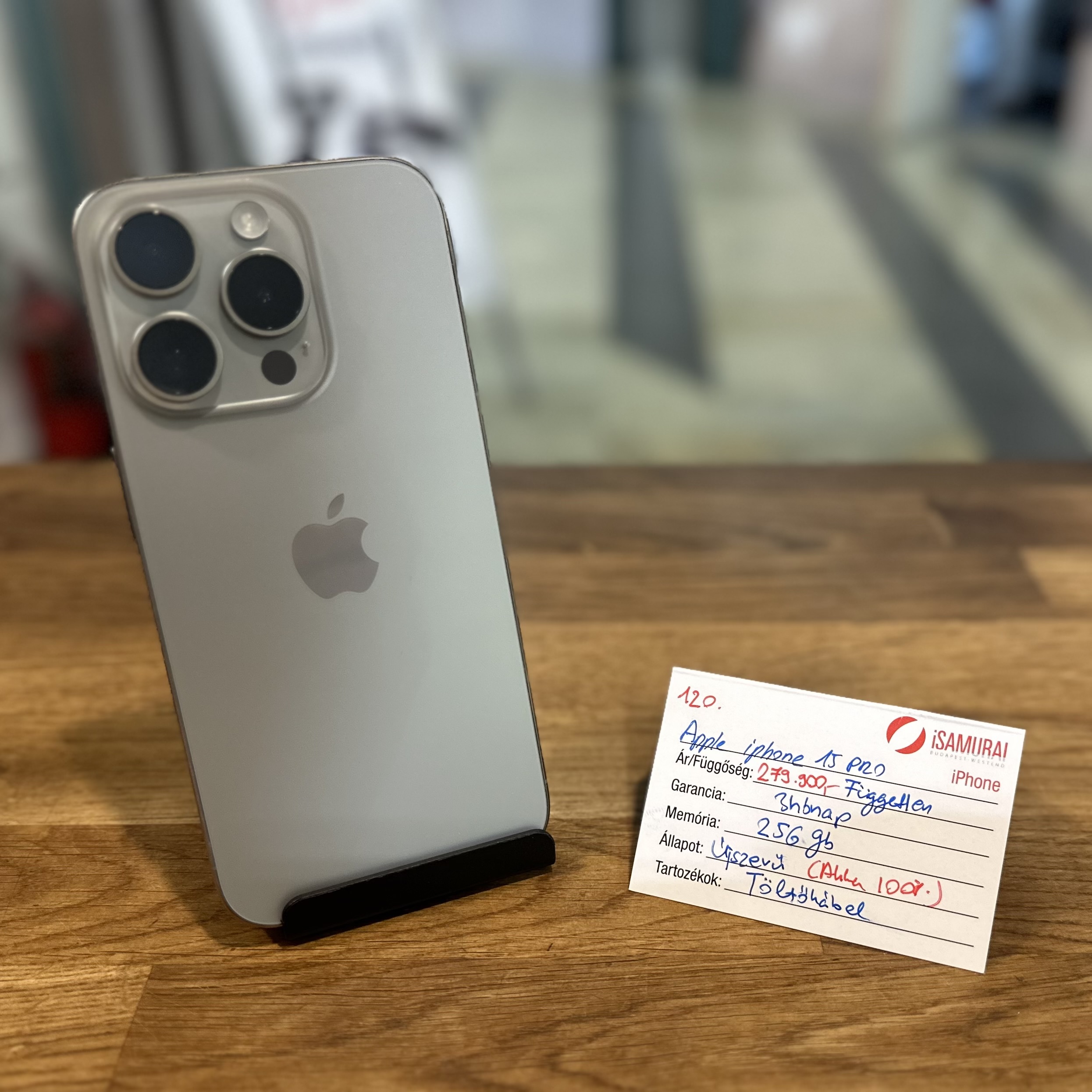 120. Apple iPhone 15 Pro - 256GB - Natúr Titán - Újszerű