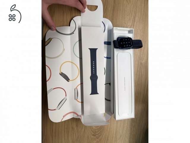 Eladó Apple Watch 7 Blue színben 45mm