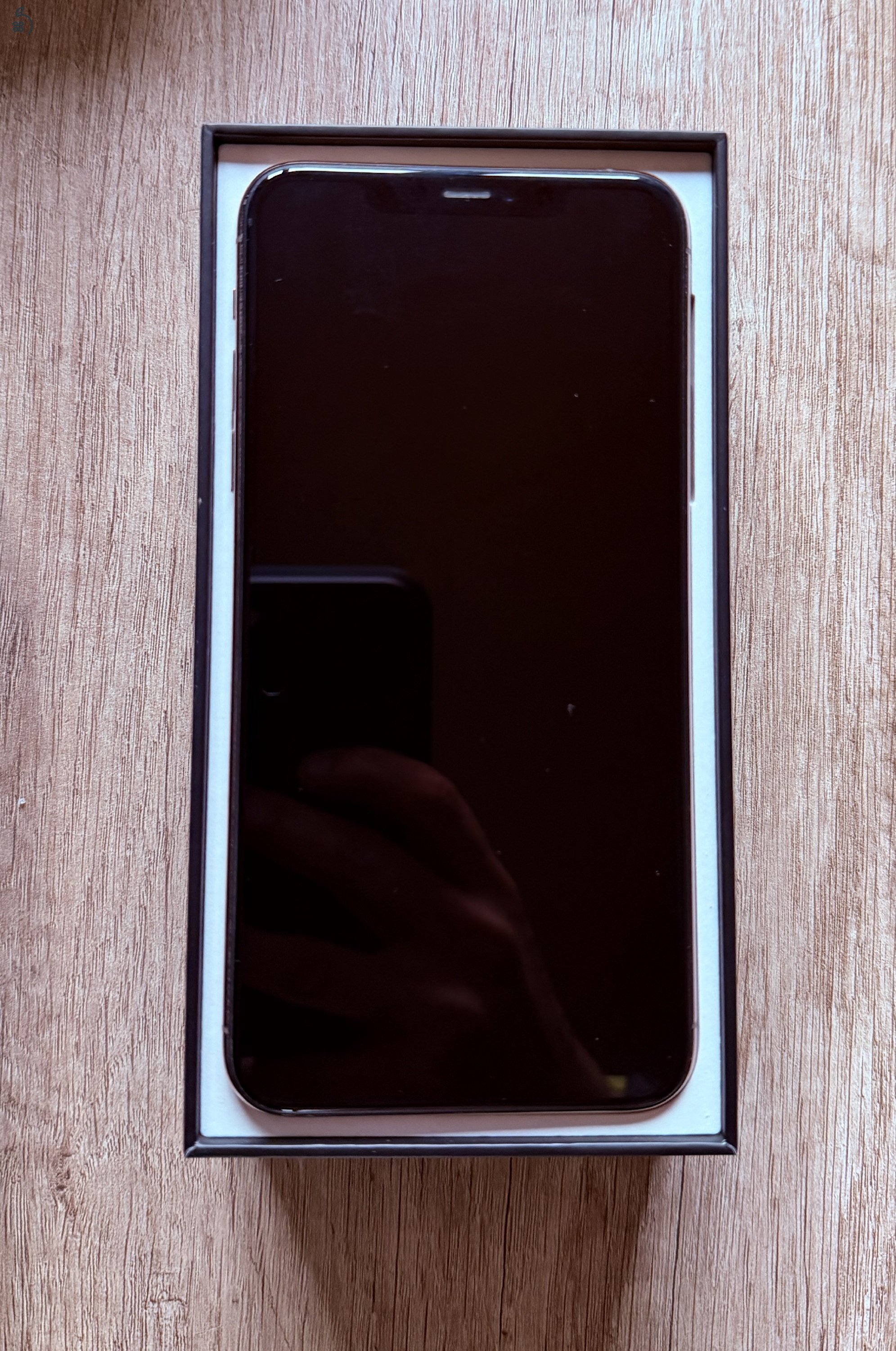 iPhone 11 Pro Max 64 GB (hangszórója halk)