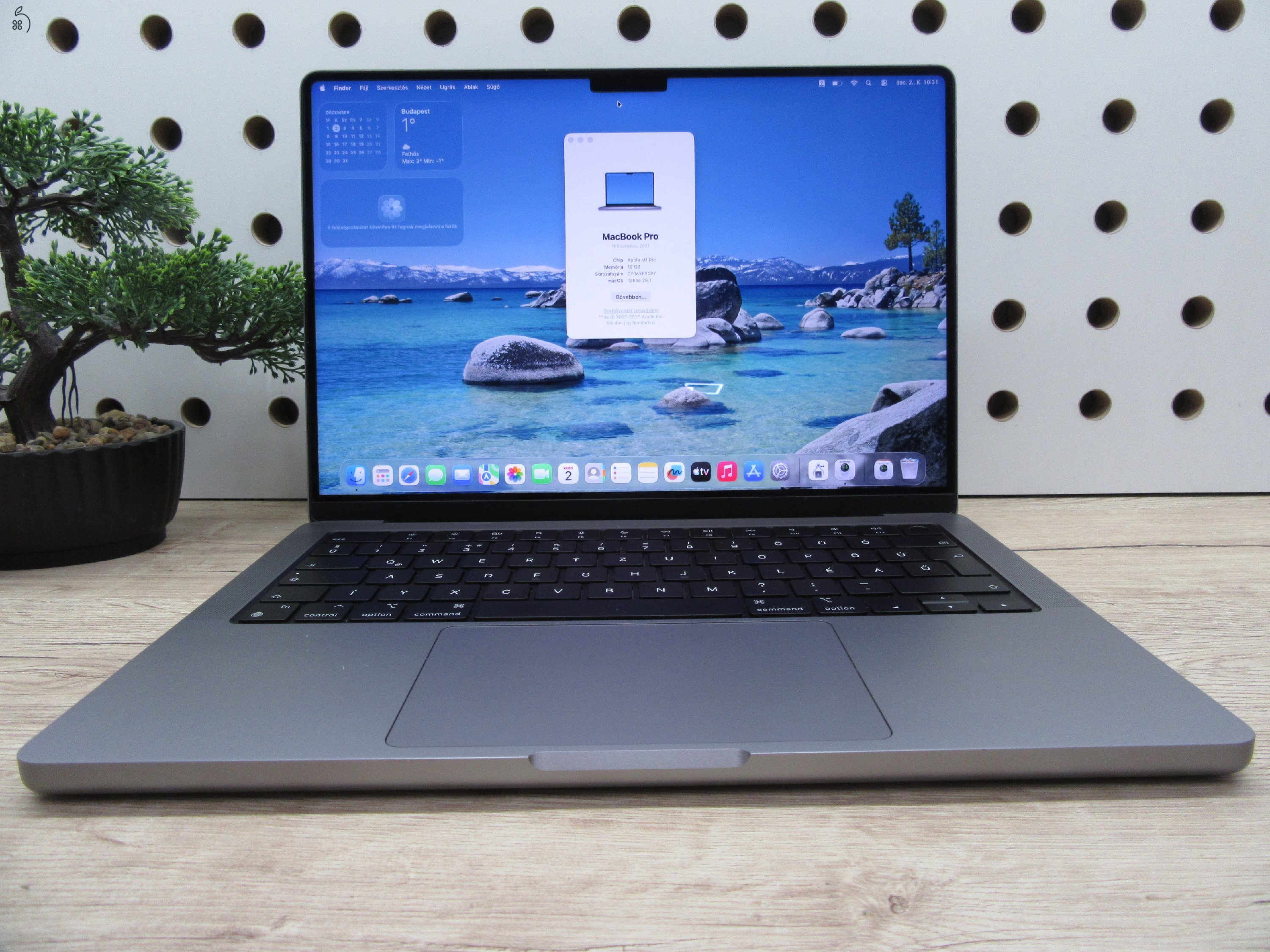 Apple MacBook Pro 14” (2021, M1 Pro) – Liquid Retina XDR + ProMotion 120 Hz, akár 17 óra – 16 GB RAM – 500 GB SSD – Használt, karcmentes – 188 ciklus – 3 hónap garancia