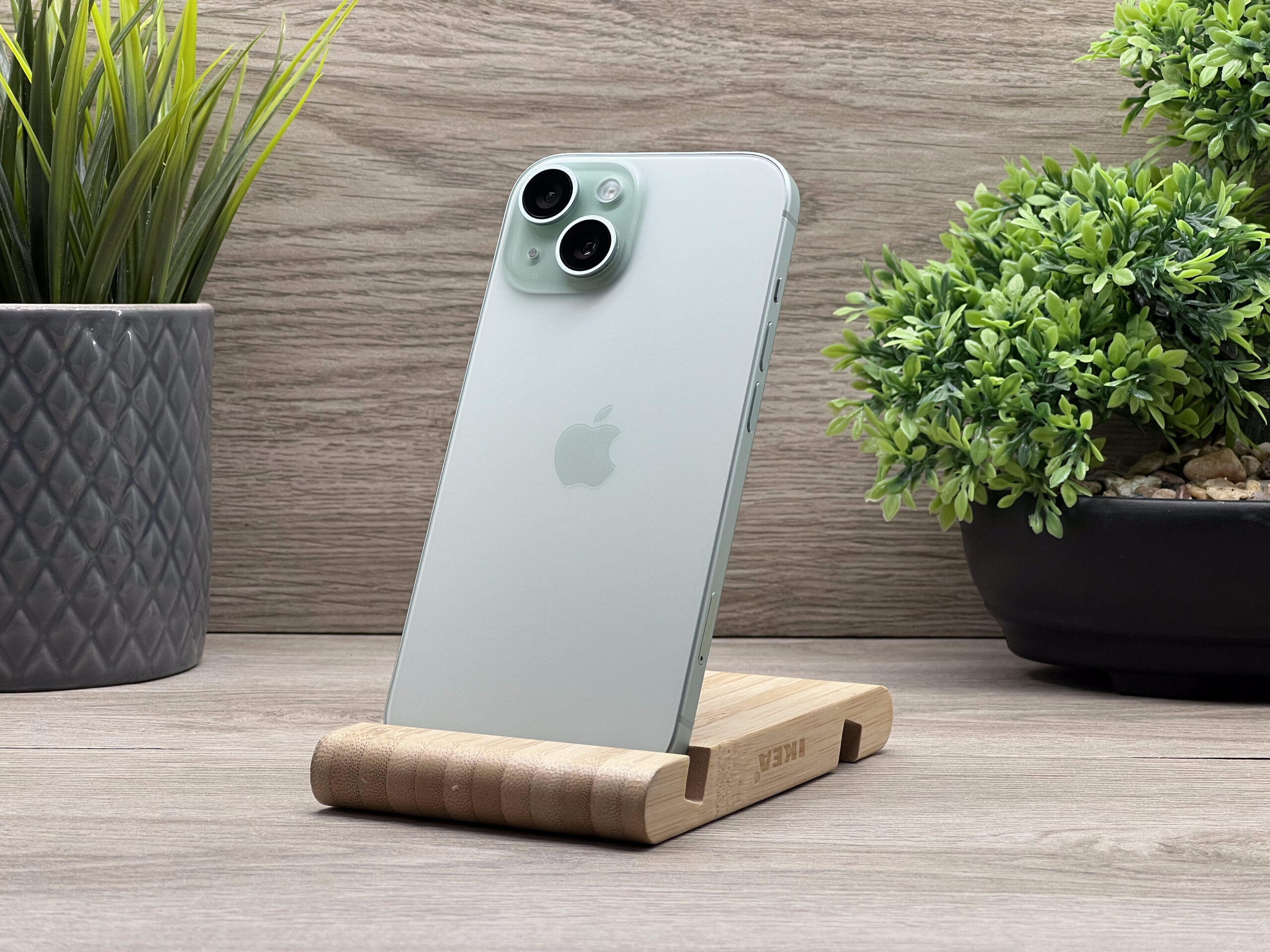 Hibátlan iPhone 15 Green 128GB 2 ÉV Garanciával Számlával 100% Akku