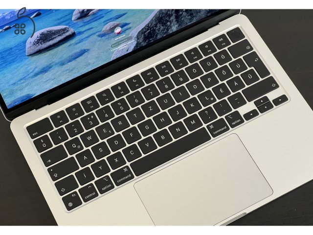 Apple MacBook Air 2022 M2 13