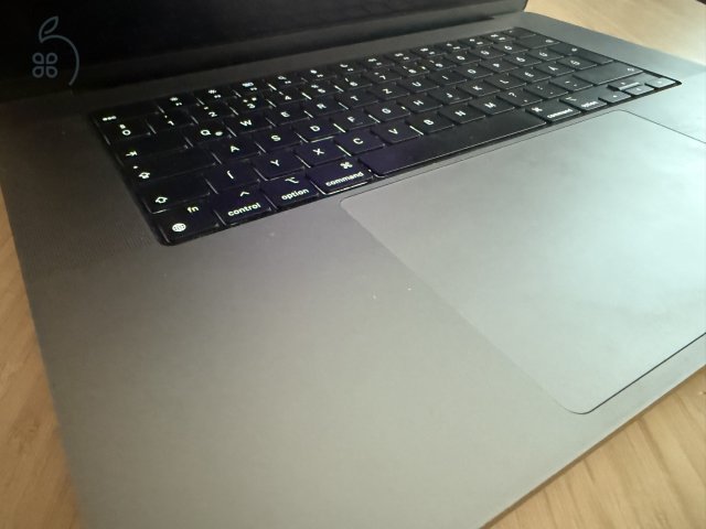MacBook Pro 16” – Újszerű állapot • 512 GB SSD /32GB RAM/ Apple M1 Pro
