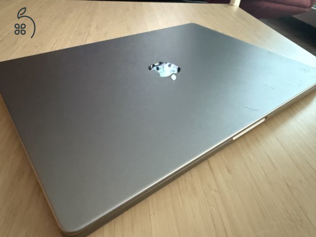 MacBook Pro 16” – Újszerű állapot • 512 GB SSD /32GB RAM/ Apple M1 Pro