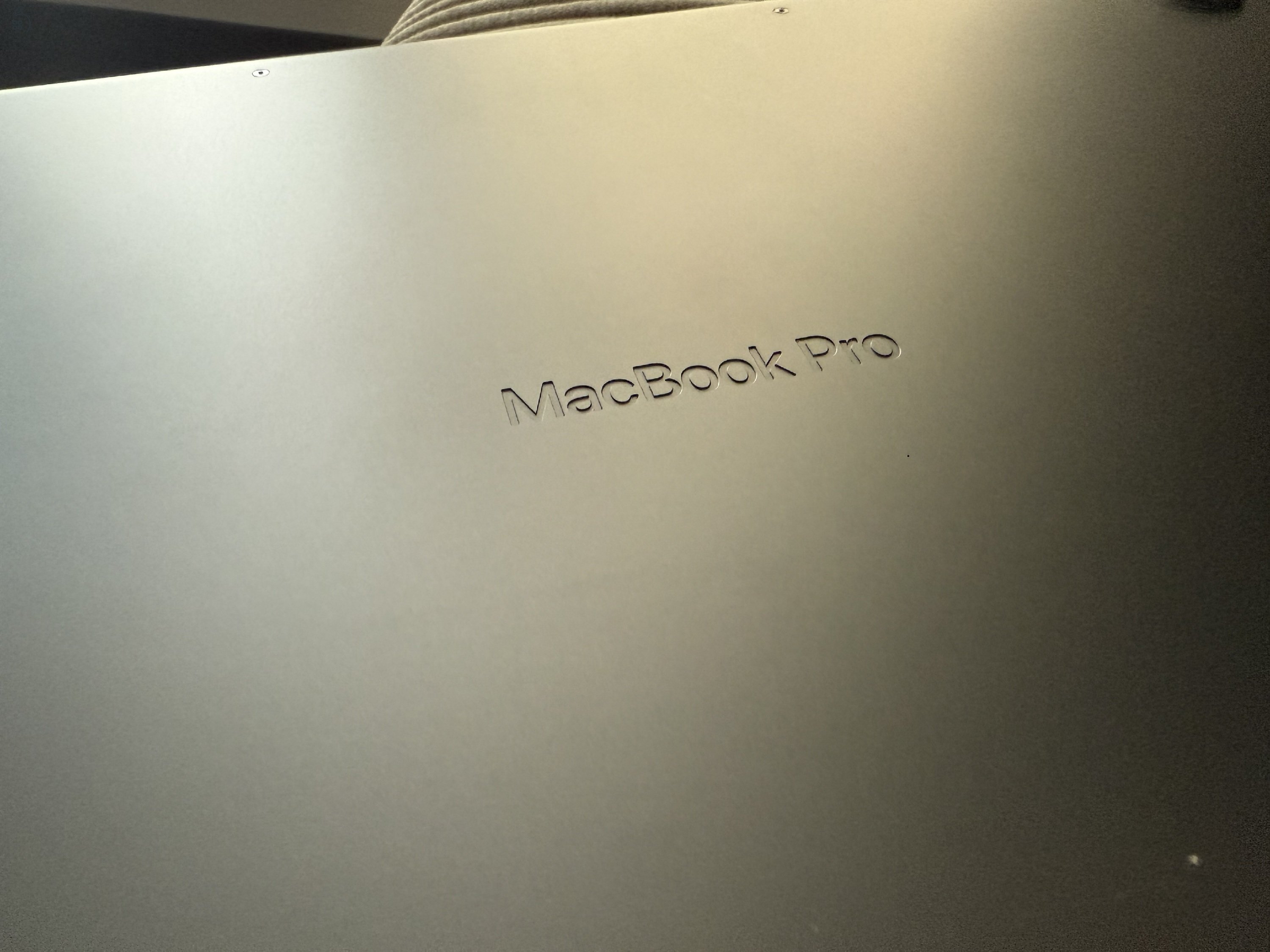 MacBook Pro 16” – Újszerű állapot • 512 GB SSD /32GB RAM/ Apple M1 Pro