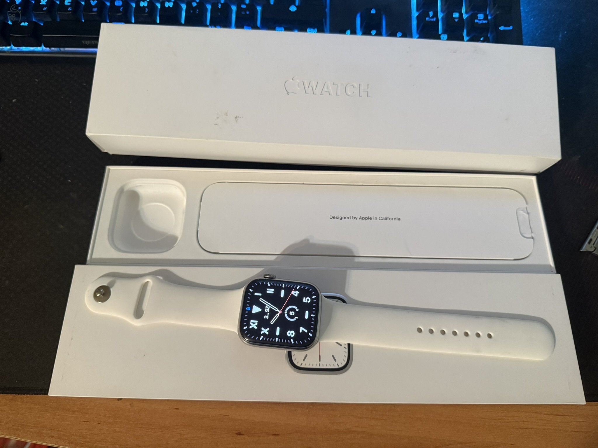 Apple Watch S7 45mm - Silver Stainless Steel - Akku 85%