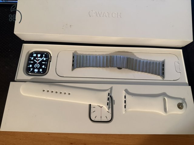 Apple Watch S7 45mm - Silver Stainless Steel - Akku 85%