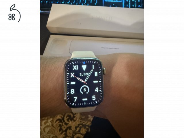 Apple Watch S7 45mm - Silver Stainless Steel - Akku 85%