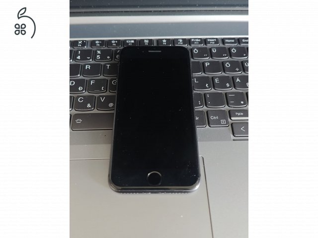iPhone 8 használt 