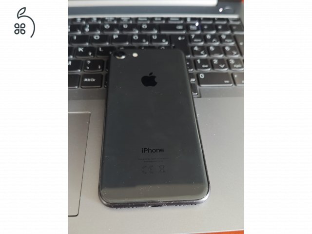 iPhone 8 használt 