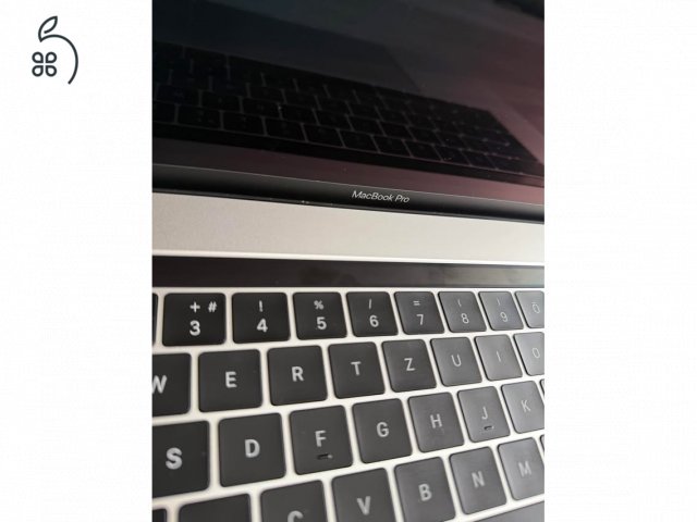 MacBook Pro 15” 256GB