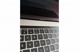 MacBook Pro 15” 256GB