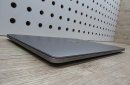 Apple MacBook Pro 13” (2020, M1) – Retina 2560×1600, akár 17 óra – 16 GB RAM – 1 TB SSD – Használt, szép állapot – 312 ciklus / 83% akku – 3 hónap garancia