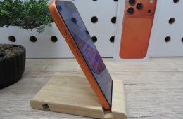 Apple iPhone 17 Pro – Cosmic Orange – ProMotion 120 Hz, titán dizájn, USB-C – 256 GB – Használt, újszerű – 100% akku / 35 ciklus – Apple garancia 2026. 10. 16-ig