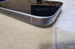 iPhone 15 128GB 85%akku (One-os függő)