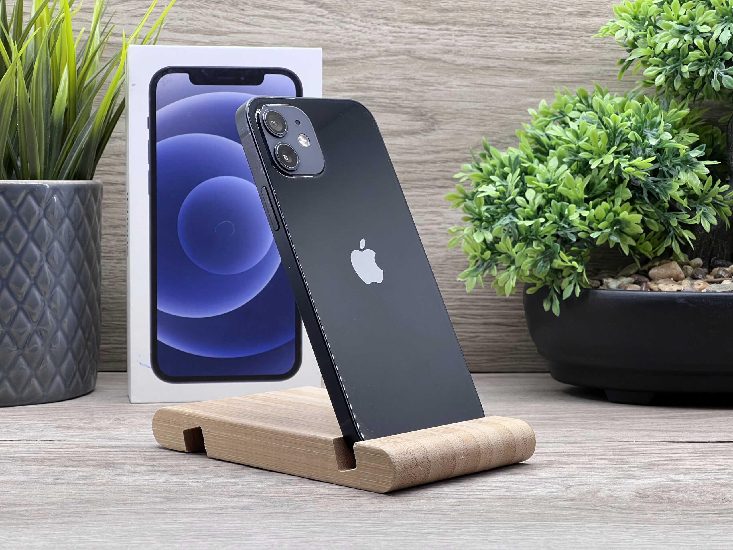 iPhone 12 Black 64GB 2 ÉV Garanciával Számlával 100% Akku