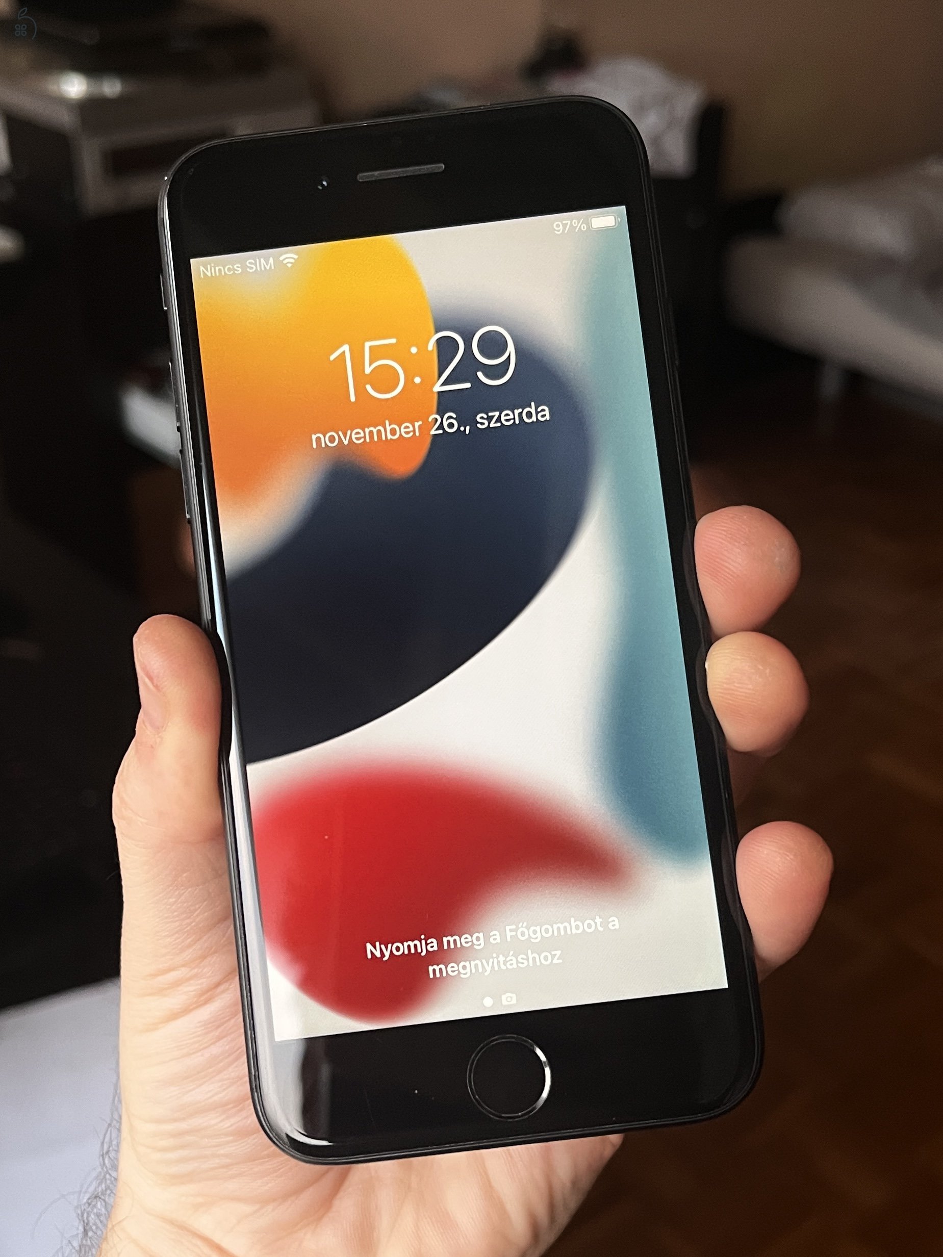 iPhone 7 32GB fekete független szép állapotban (79% akku)